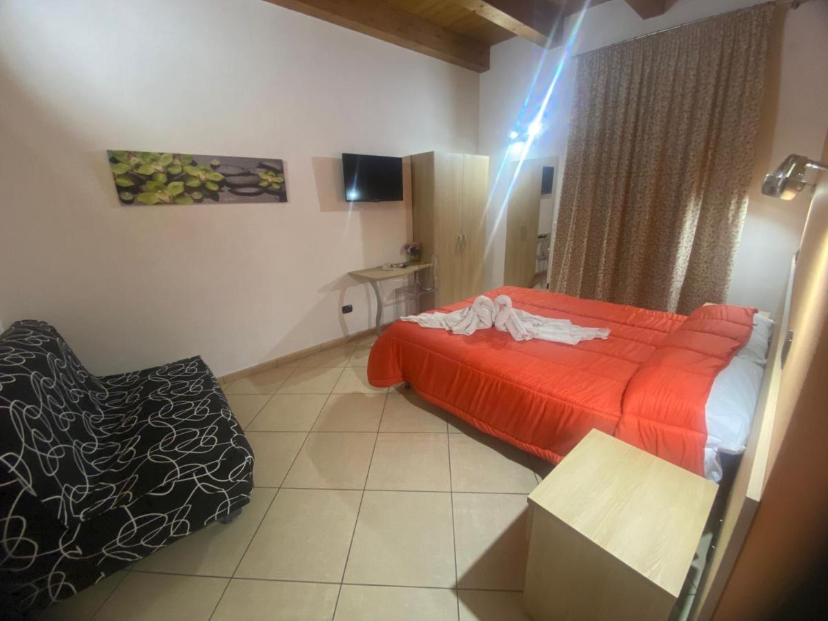 Mandanici :Borgo Marsalini Hotel Barcellona-Pozzo di Gotto Exterior foto