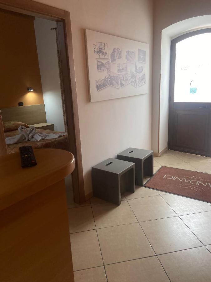 Mandanici :Borgo Marsalini Hotel Barcellona-Pozzo di Gotto Exterior foto