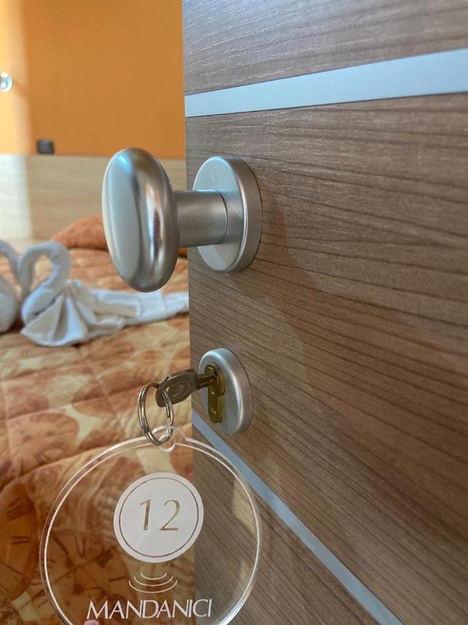 Mandanici :Borgo Marsalini Hotel Barcellona-Pozzo di Gotto Exterior foto