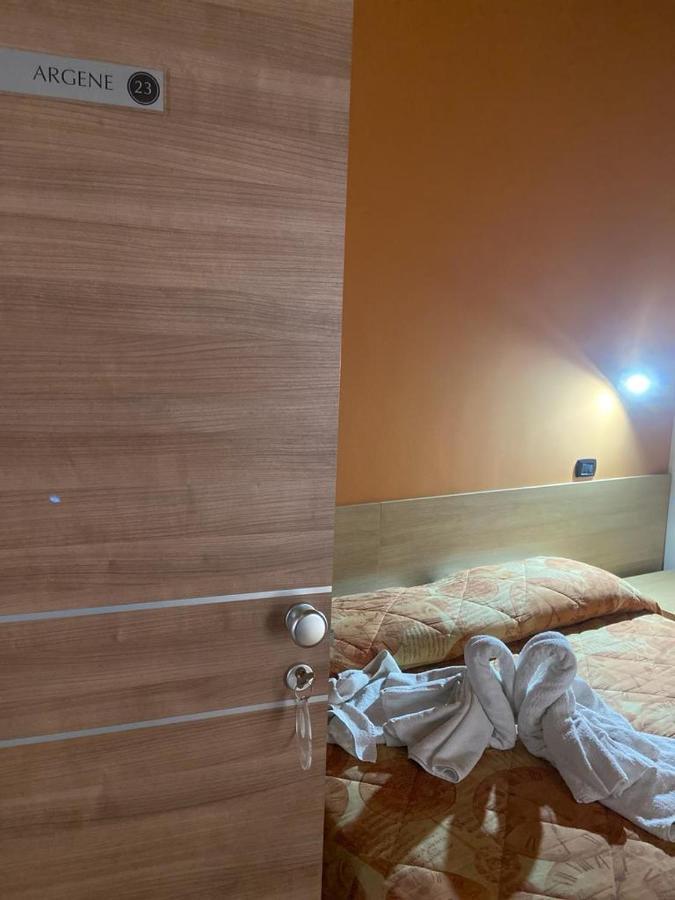Mandanici :Borgo Marsalini Hotel Barcellona-Pozzo di Gotto Exterior foto