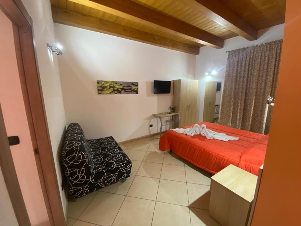 Mandanici :Borgo Marsalini Hotel Barcellona-Pozzo di Gotto Exterior foto